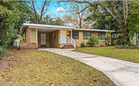 7040 Knotts Dr, Jacksonville, FL 32210