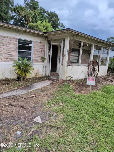 3671 Cedar Dr, Jacksonville, FL 32207
