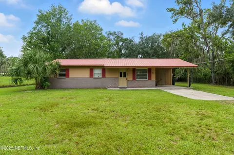 156 Cypress Point Cir, East Palatka, FL 32131