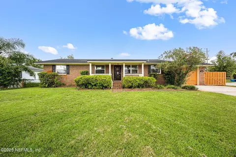 3766 Cedarcrest Dr, Jacksonville, FL 32210
