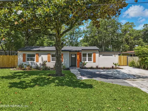 6114 Suwanee Rd, Jacksonville, FL 32217