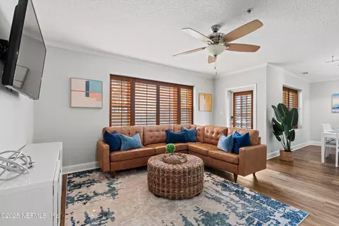 922 1st St S #102, Jacksonville Beach, FL 32250