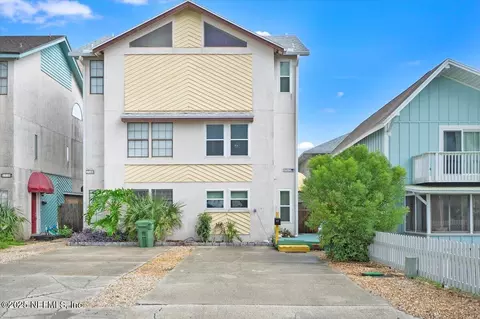 1717 2nd St S, Jacksonville Beach, FL 32250