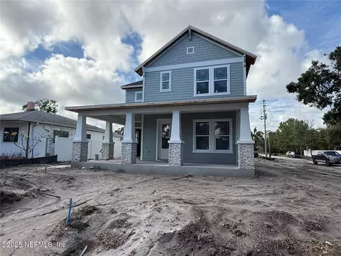 2301 Burlington Ave, Eustis, FL 32736