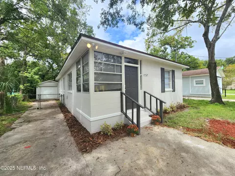 1737 W 24th St, Jacksonville, FL 32209