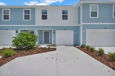 10125 Treasure Oaks Ct, Jacksonville, FL 32221