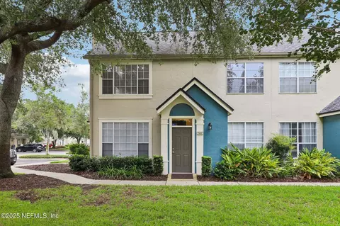 13700 Richmond Park Dr #508, Jacksonville, FL 32224
