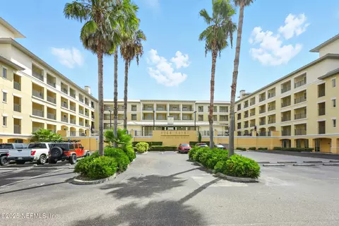 525 3rd St N #407, Jacksonville Beach, FL 32250
