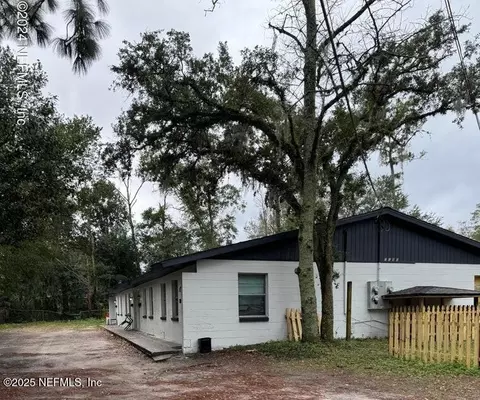 7190 Conant Ave, Jacksonville, FL 32210
