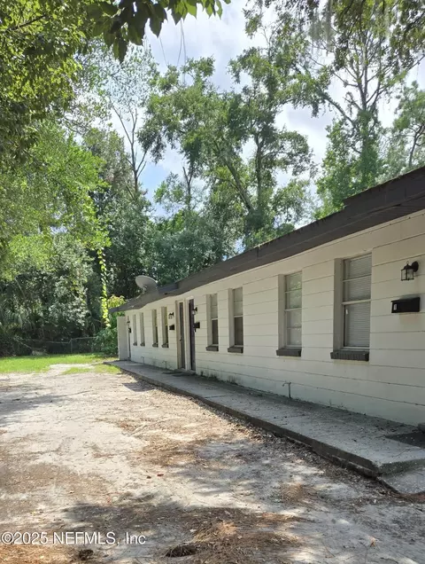 7190 Conant Ave, Jacksonville, FL 32210