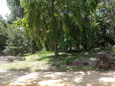 0 Lake Shore Lot 417 Ter, Interlachen, FL 32148 photo 8