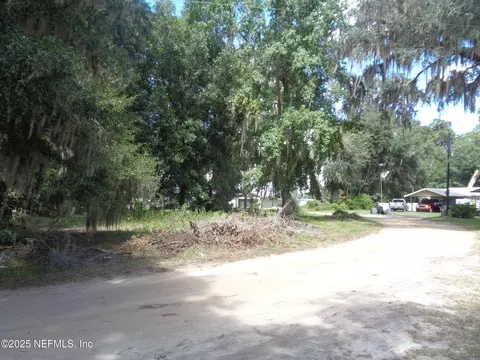 0 Lake Shore Lot 417 Ter, Interlachen, FL 32148 photo 5