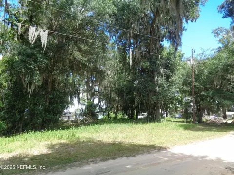 0 Lake Shore Lot 417 Ter, Interlachen, FL 32148 photo 3