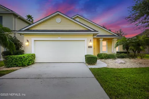 12447 Sunchase Dr, Jacksonville, FL 32246