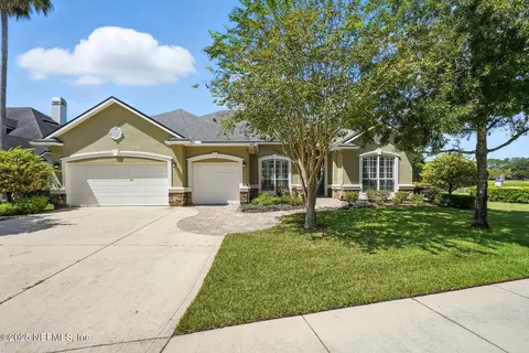 805 Garrison Dr, Saint Augustine, FL 32092