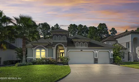455 Cloisterbane Dr, Saint Johns, FL 32259