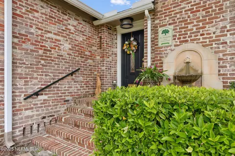 1204 Nicholson Rd, Jacksonville, FL 32207