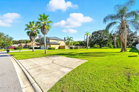 256 Village Green Ave, Saint Johns, FL 32259