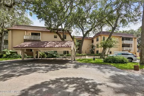 1810 Sevilla Blvd W #307, Atlantic Beach, FL 32233