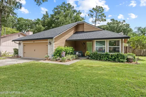1427 Classic Oak Rd W, Jacksonville, FL 32225