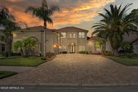 2160 Autumn Cove Cir, Fleming Island, FL 32003