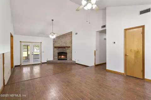 Living - 54230 Heller Rd, Callahan, FL 32011 photo 1 of 6