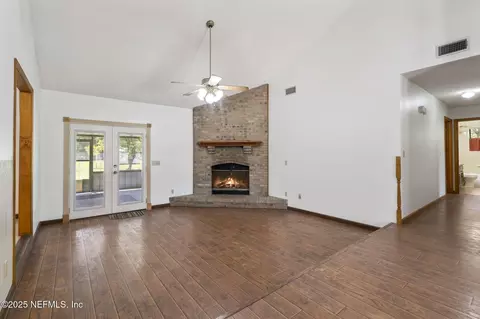 Living - 54230 Heller Rd, Callahan, FL 32011 photo 2 of 6