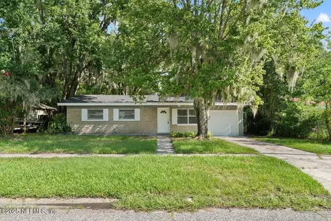 7567 Sharbeth Dr S, Jacksonville, FL 32210
