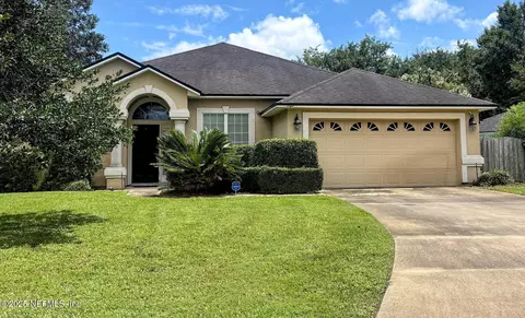 548 E Silverthorn Ln, Ponte Vedra, FL 32081