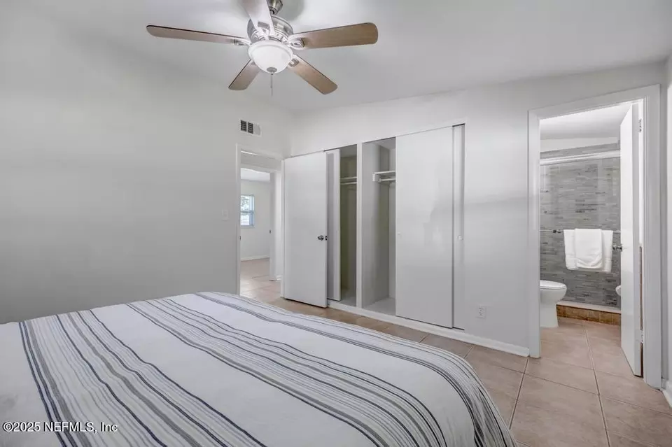 Bedroom - 237 Renne Dr N, Jacksonville, FL 32218 photo 3 of 4