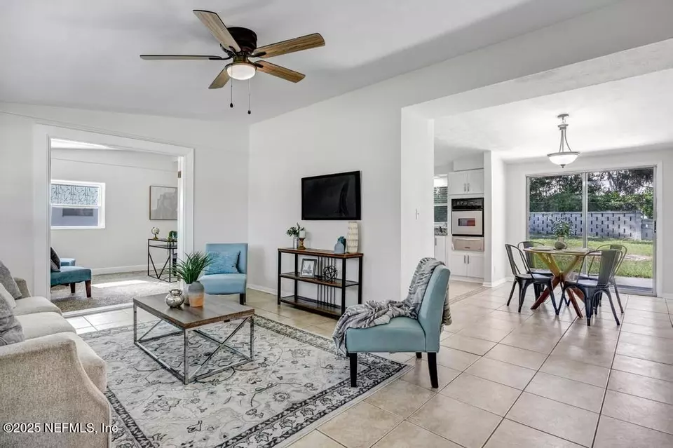 Living - 237 Renne Dr N, Jacksonville, FL 32218 photo 1 of 4