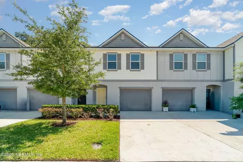 10547 Maidstone Cove Dr, Jacksonville, FL 32218