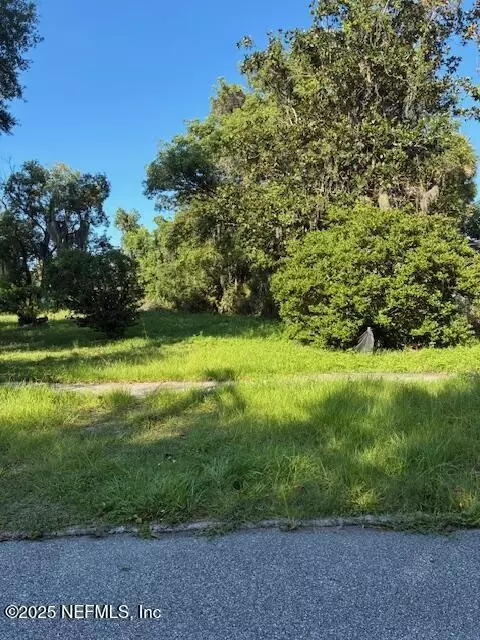 609 Magnolia Ave, Green Cove Springs, FL 32043
