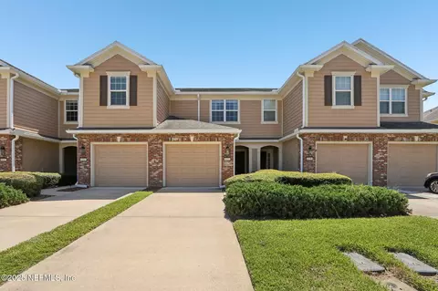 6858 Roundleaf Dr, Jacksonville, FL 32258