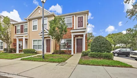 8129 Summer Palm Ct, Jacksonville, FL 32256