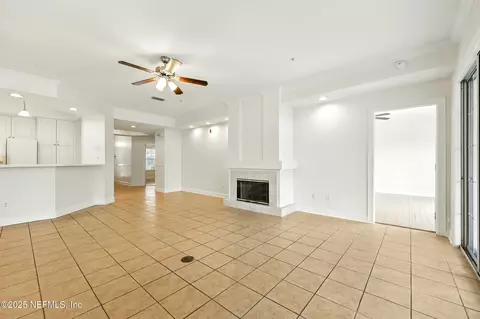 Living - 355 N Shore Cir #1312, Saint Augustine, FL 32092 photo 4 of 8