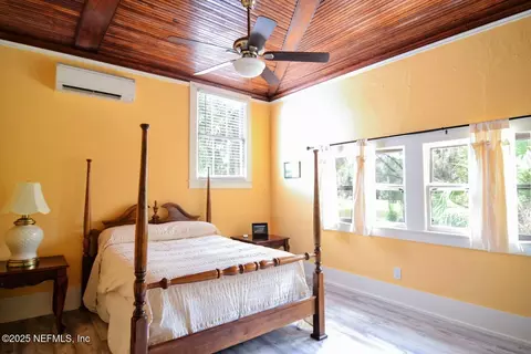 Bedroom - 103 Beacon St, Interlachen, FL 32148 photo 5 of 6