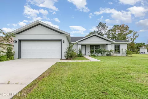 4 Pine Croft Ln, Palm Coast, FL 32164