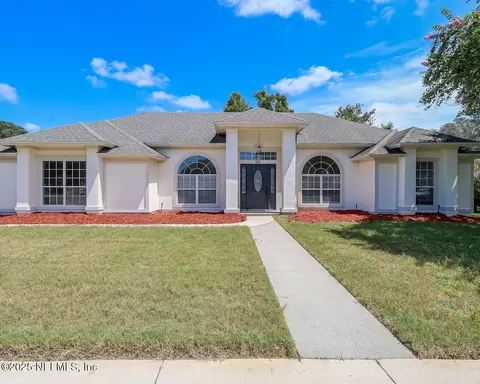 881 Poydras Ln W, Jacksonville, FL 32218