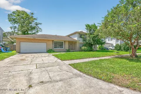 1908 Starwan Rd E, Jacksonville, FL 32211