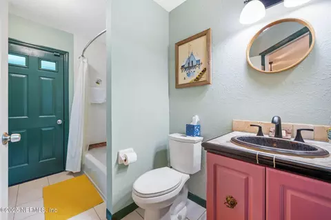 Bath - 6801 E Seacove Ave, Saint Augustine, FL 32086 photo 3 of 4