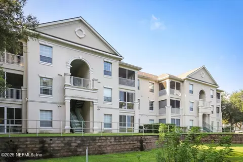 8601 Beach Blvd #909, Jacksonville, FL 32216
