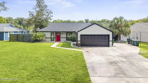 4524 Carolyn Cove Ln, Jacksonville, FL 32258