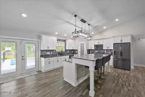 155 Daren Dr, Palatka, FL 32177