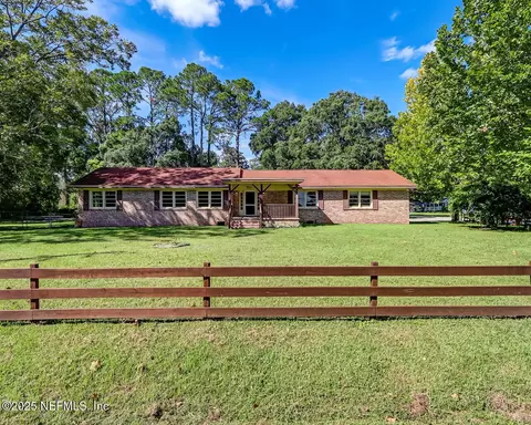311 2nd St W, Baldwin, FL 32234