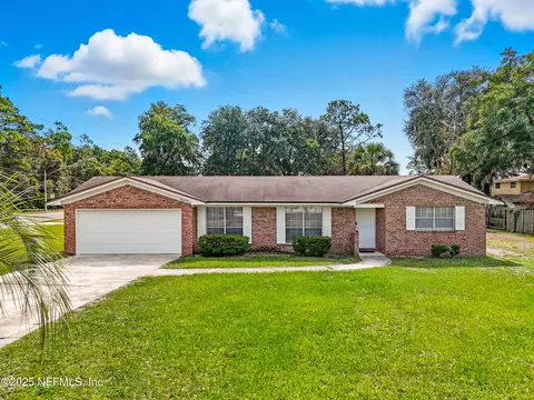 10019 Belleshore Cir, Jacksonville, FL 32218