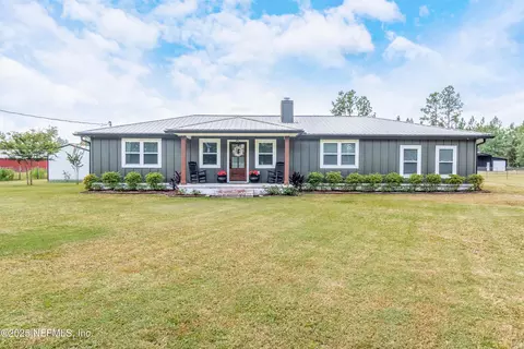 9100 Mudlake Rd, Macclenny, FL 32063