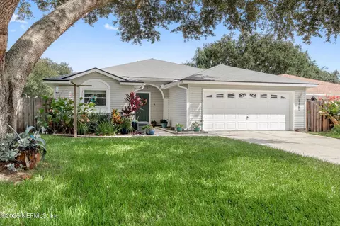 2101 Hidden Cove Cir, Jacksonville, FL 32233