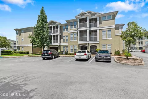 8290 Gate Pkwy W #1109, Jacksonville, FL 32216