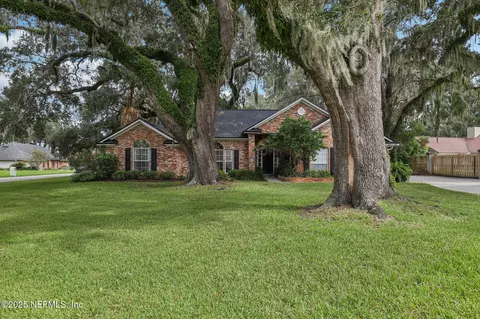 2561 Emperor Dr, Jacksonville, FL 32223